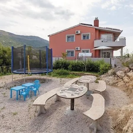 Willa Luxury Liberta Near Split, Private Pool