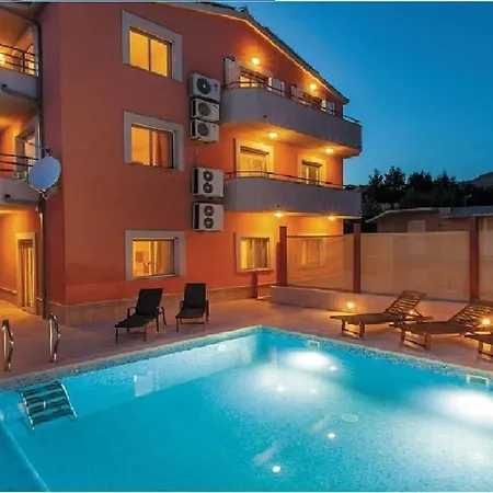 Luxury Liberta Near Split, Private Pool Vila *